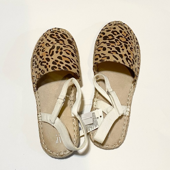 Kids Leopard print Espadrille Sandals - Picture 5 of 8